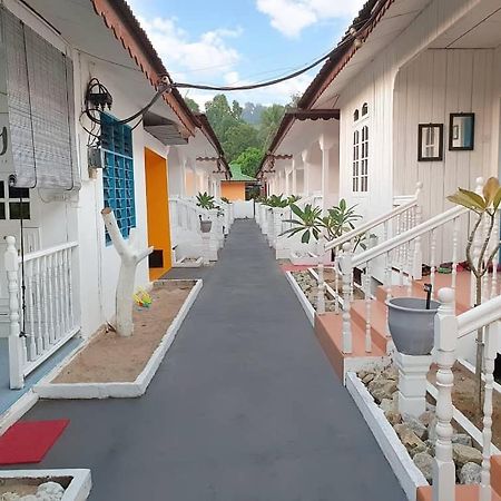 Vagary Pangkor Hotel Pekan Pangkor Ngoại thất bức ảnh